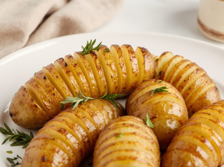 Delicious air fryer Hasselback potatoes with crispy edges and fluffy insides.